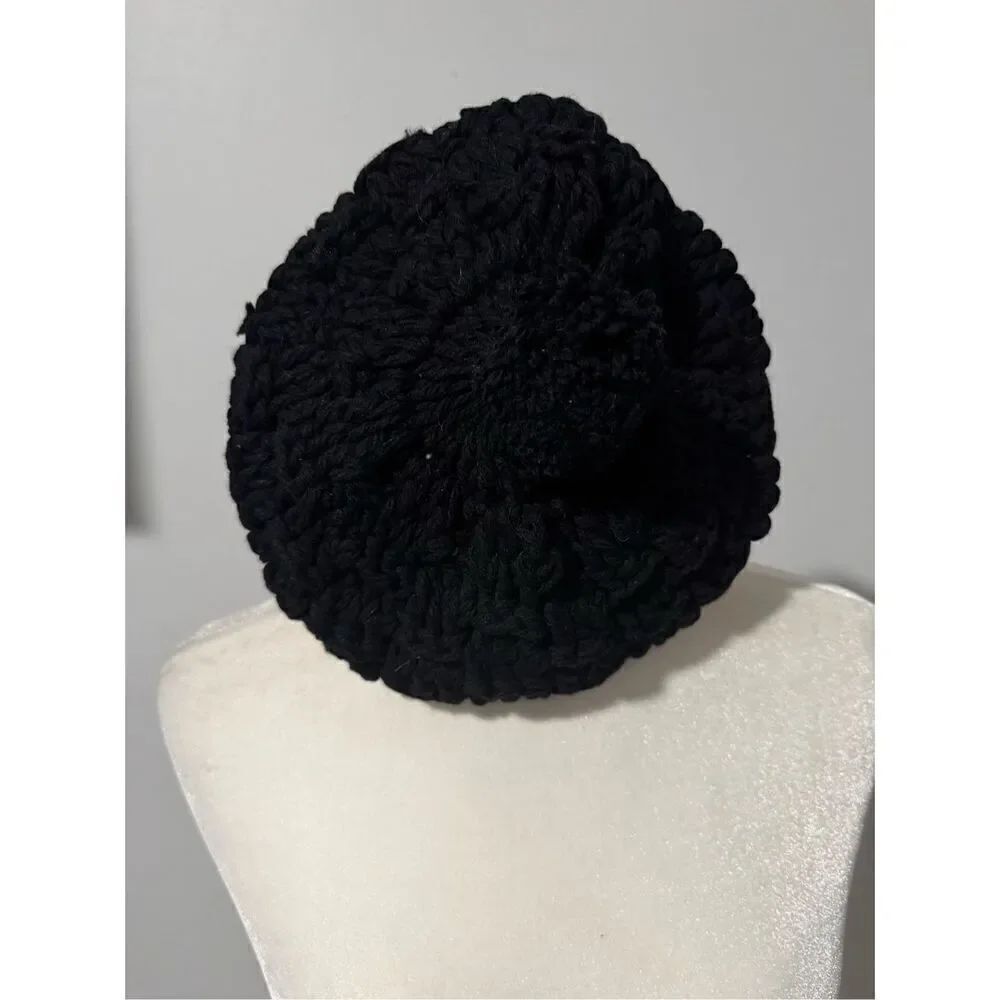 Black knit 100% wool slouchy Beanie